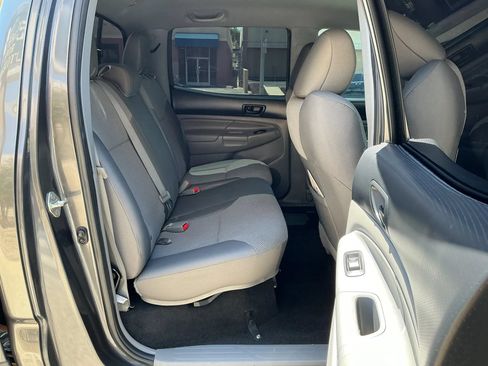 Used 2014 Toyota Tacoma PreRunner RWD image 14