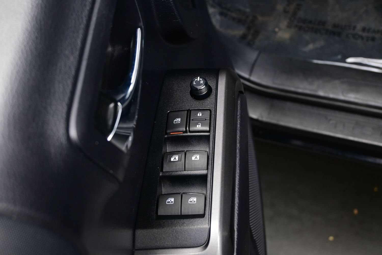 Used 2020 Toyota Tacoma TRD Off-Road w/ Technology Package AWD/4WD image 10