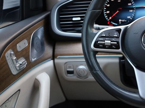 Used 2020 Mercedes-Benz GLE 350 w/ Premium Package image 36