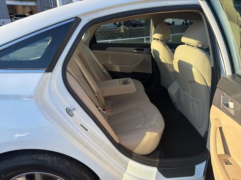 Used 2018 Hyundai Sonata SE image 27