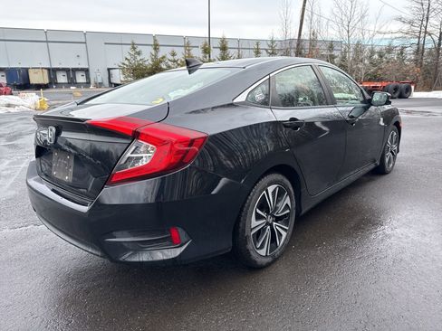 Used 2018 Honda Civic EX-T image 4