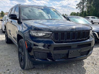Used 2024 Jeep Grand Cherokee L Laredo