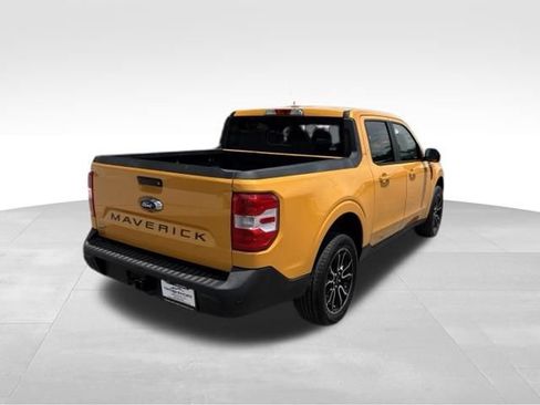 Used 2022 Ford Maverick Lariat w/ Lariat Luxury Package FWD image 2