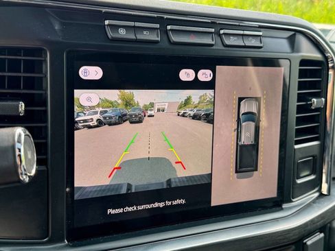 Used 2024 Ford F250 Lariat w/ Black Appearance Package image 25