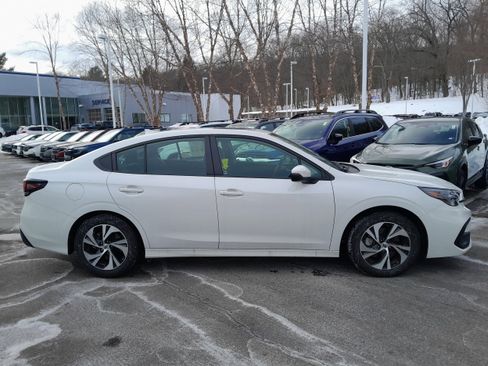 Certified 2025 Subaru Legacy Premium image 8