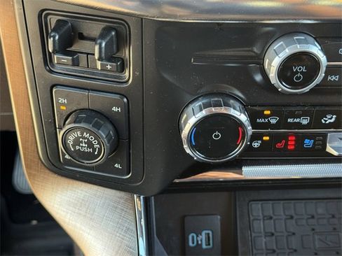 Used 2024 Ford F150 King Ranch w/ FX4 Off-Road Package image 20