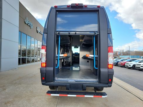 Used 2024 RAM ProMaster 3500 image 18
