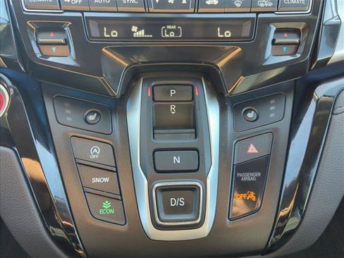 Used 2024 Honda Odyssey Touring image 12