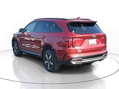 Used 2021 Kia Sorento EX w/ Panoramic Sunroof Package AWD/4WD image 3