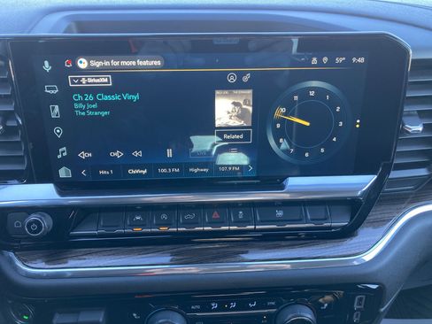 Used 2025 Chevrolet Silverado 1500 LT image 12