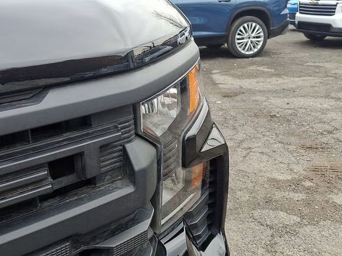 Used 2025 Chevrolet Silverado 1500 Custom image 35