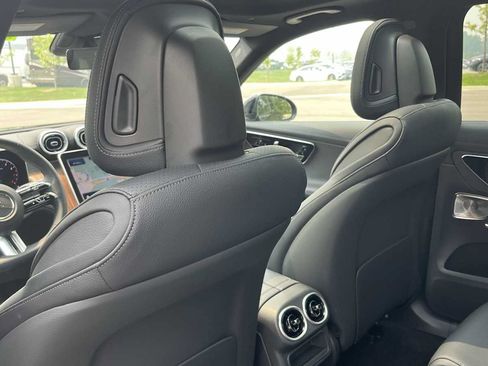 Used 2026 Mercedes-Benz GLC 300 4MATIC image 29
