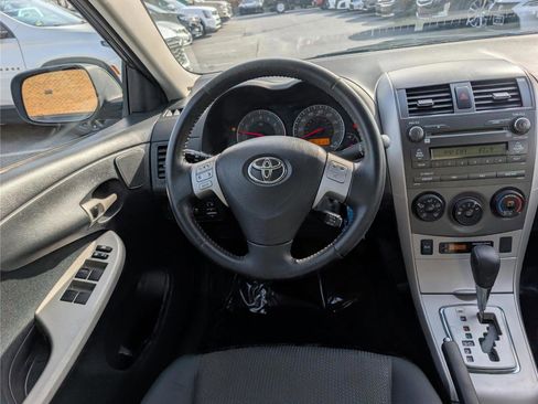 Used 2010 Toyota Corolla S image 17