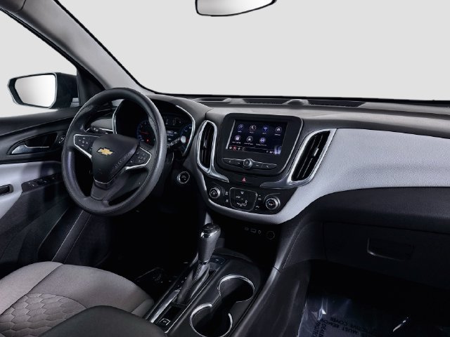 Used 2021 Chevrolet Equinox LS w/ LPO, Blackout Package AWD/4WD image 29