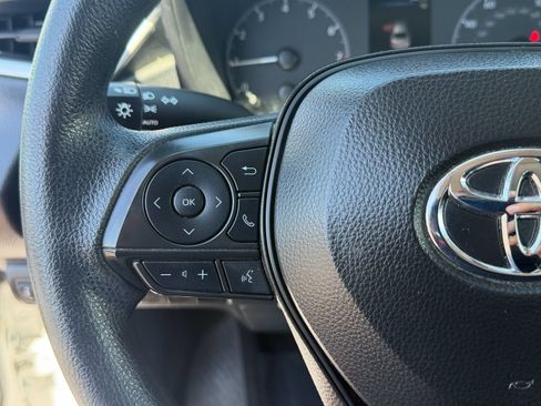 Used 2024 Toyota Corolla LE FWD image 35