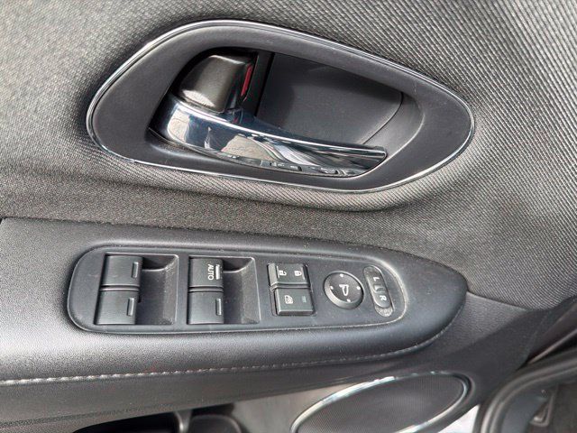 Used 2022 Honda HR-V EX image 8