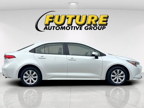 Used 2023 Toyota Corolla Hybrid Sedan image 3
