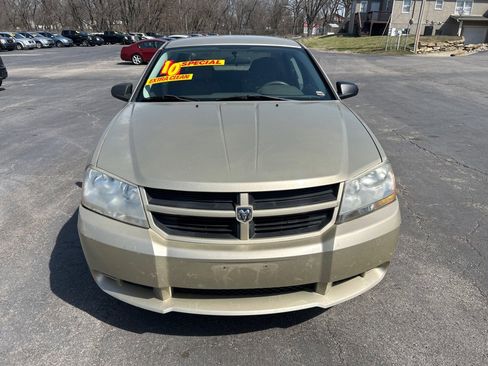 Used 2010 Dodge Avenger SXT image 3