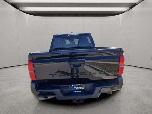 Used 2024 Toyota Tacoma TRD Off-Road image 4