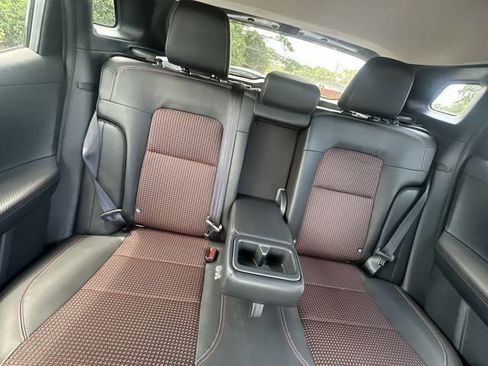 New 2025 Nissan Kicks SR FWD image 23