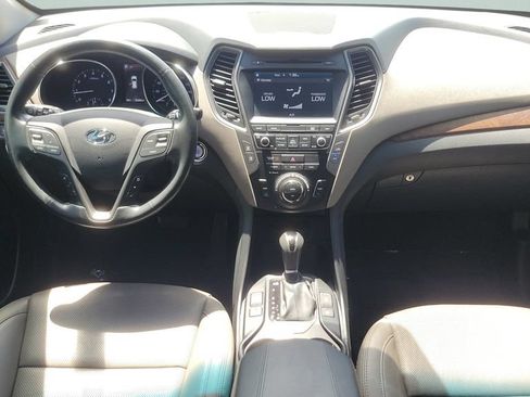 Used 2018 Hyundai Santa Fe Sport FWD image 11