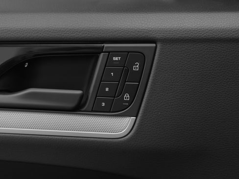 Certified 2024 Porsche Cayenne Coupe AWD/4WD image 25