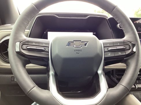 New 2026 Chevrolet Colorado ZR2 AWD/4WD image 11