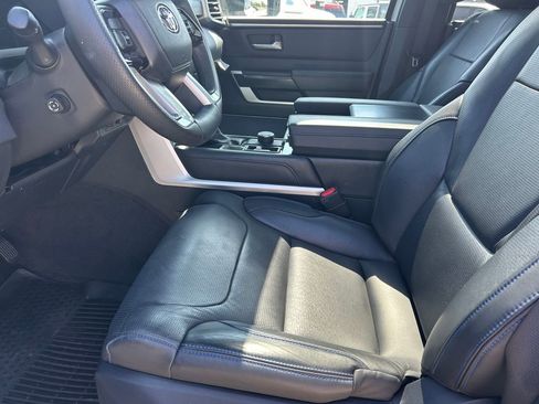 Used 2023 Toyota Tundra Platinum w/ Advanced Package image 11