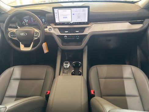 New 2026 Ford Explorer Active w/ Active Comfort Package image 19