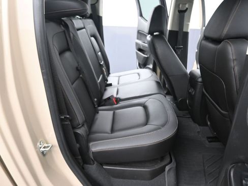 Used 2022 GMC Canyon AT4 image 13