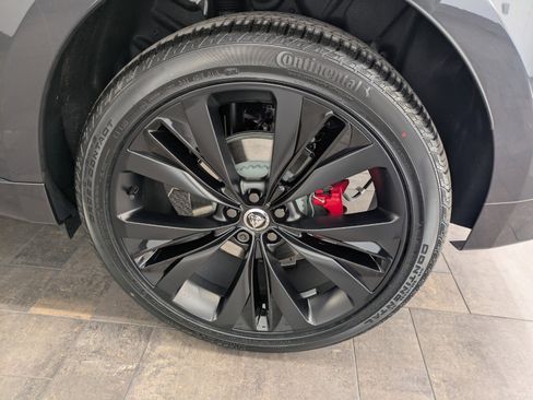 New 2026 Jaguar F-PACE R-Dynamic S image 17