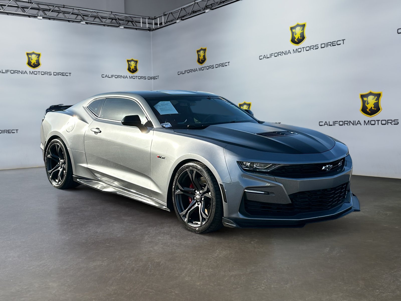 Used 2021 Chevrolet Camaro SS RWD image 7
