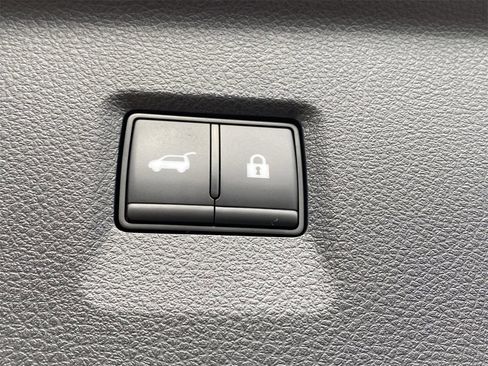 Certified 2026 INFINITI QX60 Luxe w/ Family Package image 14