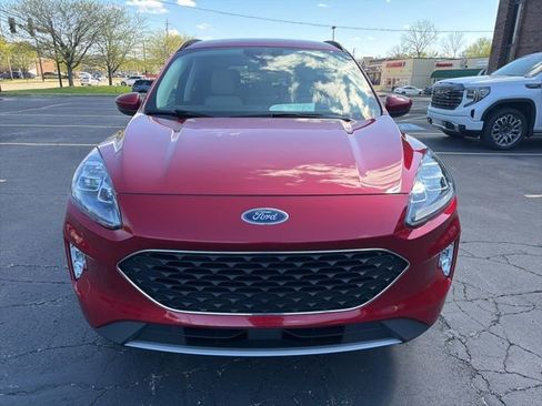 Used 2022 Ford Escape Titanium w/ Class II Trailer Tow Package image 2