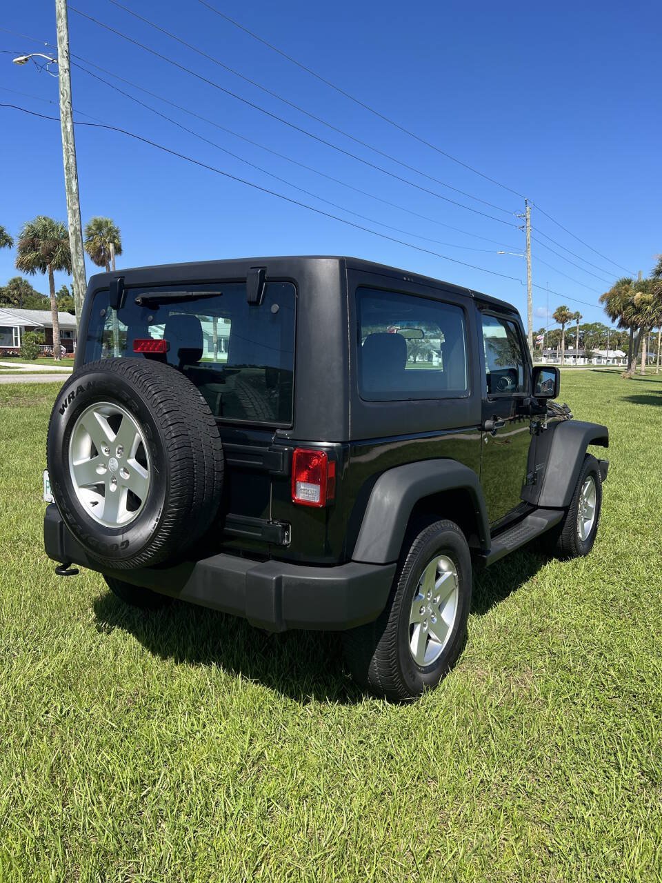 Used 2012 Jeep Wrangler Sport AWD/4WD image 8