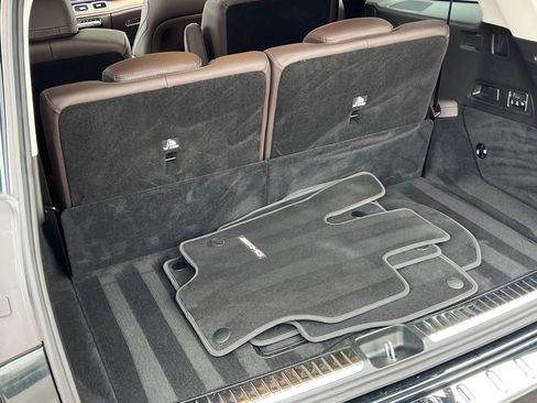 Used 2022 Mercedes-Benz GLS 450 4MATIC w/ AMG Line Exterior image 22