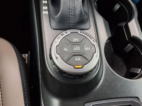 Used 2023 Ford Bronco Wildtrak AWD/4WD image 24