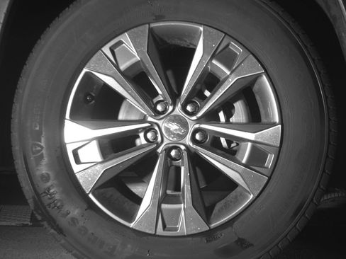 Used 2025 Chevrolet Equinox LT image 13