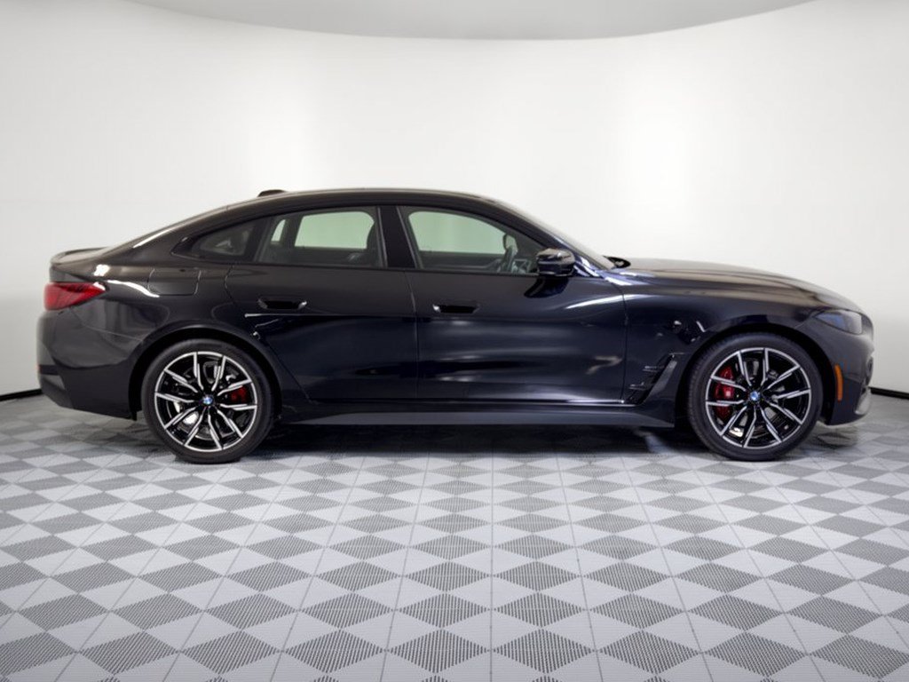 Used 2026 BMW 430i w/ M Sport Package RWD image 8
