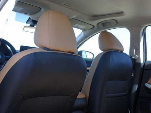 Used 2024 Nissan Sentra SV w/ SV Premium Package FWD image 29