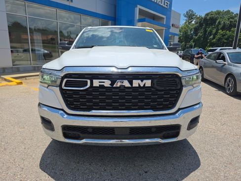 Used 2025 RAM 1500 Big Horn AWD/4WD image 2
