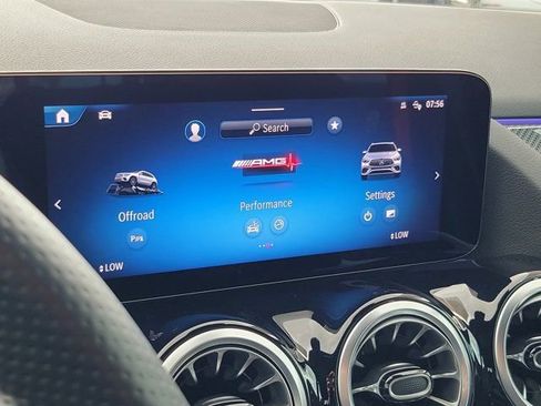 Used 2025 Mercedes-Benz GLA 35 AMG 4MATIC image 31