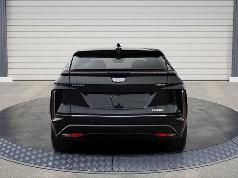 Used 2024 Cadillac Lyriq Luxury RWD image 6