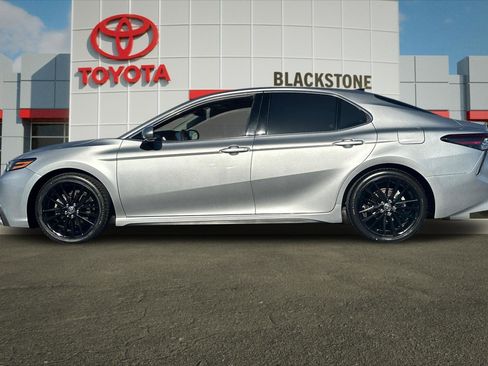 Certified 2021 Toyota Camry XSE FWD image 6