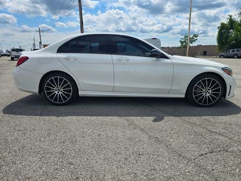 Used 2019 Mercedes-Benz C 300 4MATIC Sedan image 2