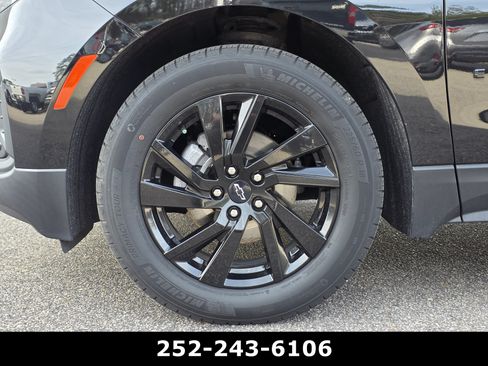 Used 2024 Chevrolet Equinox LS w/ Midnight Edition FWD image 39