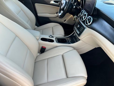 Used 2018 Mercedes-Benz CLA 250 image 18