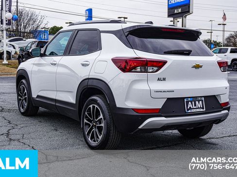 Used 2026 Chevrolet TrailBlazer LT w/ LT Cold Weather Package image 8