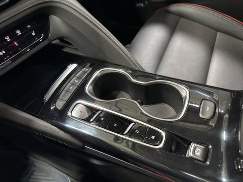 Used 2022 Buick Envision Essence w/ Technology Package I image 22