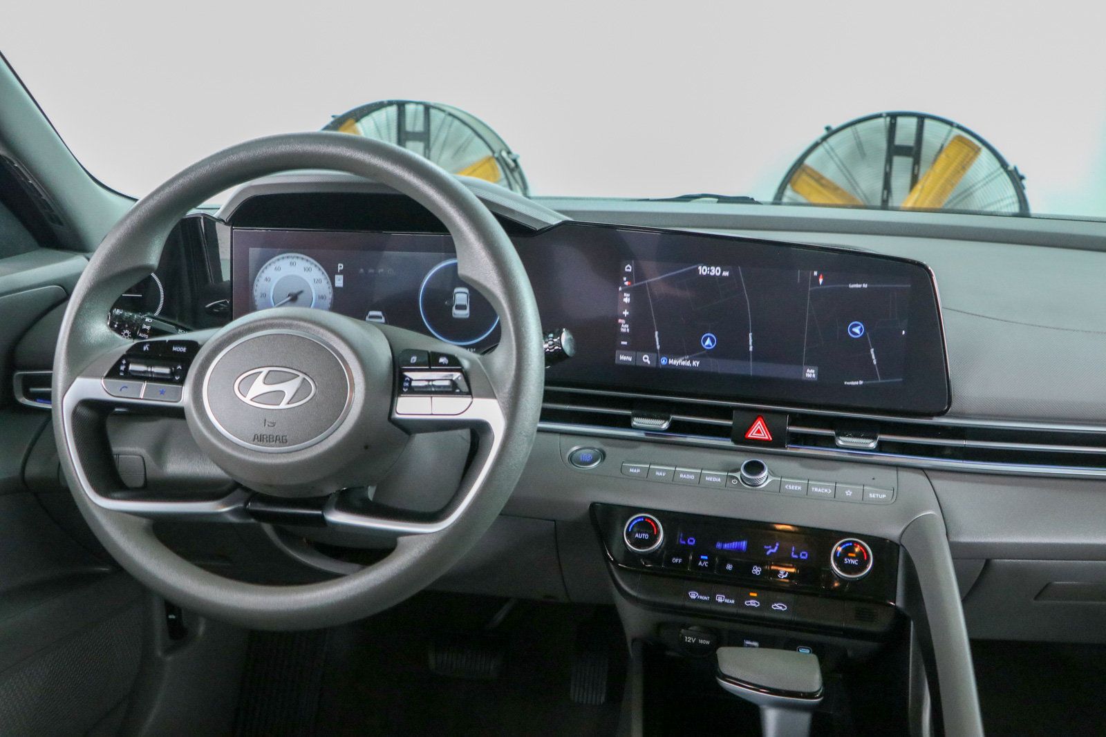 Used 2024 Hyundai Elantra SEL FWD image 17